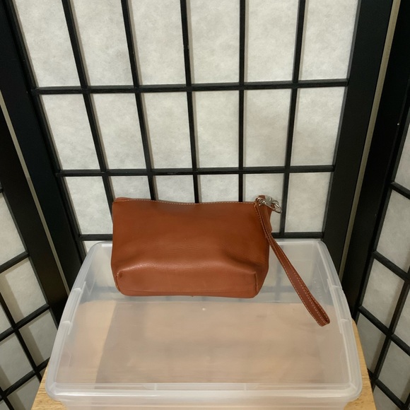 J.L. SALDIVAR Paraguay Handcrafted Leather Wristlet. - Picture 2 of 6